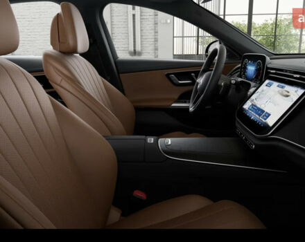 Мерседес Е-Класс, объемом двигателя 1.99 л и пробегом 0 тыс. км за 98113 $, фото 9 на Automoto.ua