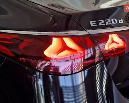 Мерседес Е-Класс, объемом двигателя 1.99 л и пробегом 0 тыс. км за 98180 $, фото 6 на Automoto.ua