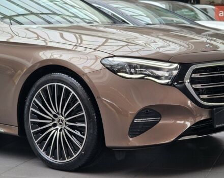 Мерседес Е-Класс, объемом двигателя 1.99 л и пробегом 0 тыс. км за 98707 $, фото 6 на Automoto.ua