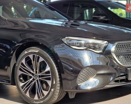 Мерседес Е-Класс, объемом двигателя 1.99 л и пробегом 0 тыс. км за 98180 $, фото 3 на Automoto.ua