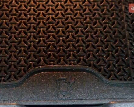 Мерседес Е-Класс, объемом двигателя 1.99 л и пробегом 0 тыс. км за 98180 $, фото 28 на Automoto.ua