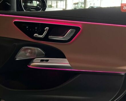 Мерседес Е-Класс, объемом двигателя 1.99 л и пробегом 0 тыс. км за 97612 $, фото 19 на Automoto.ua