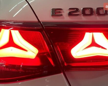 Мерседес Е-Клас, об'ємом двигуна 1.99 л та пробігом 0 тис. км за 9891297 $, фото 6 на Automoto.ua