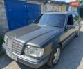 Мерседес Е-Класс, объемом двигателя 2.2 л и пробегом 307 тыс. км за 3700 $, фото 1 на Automoto.ua