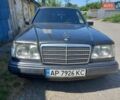 Мерседес Е-Класс, объемом двигателя 2.2 л и пробегом 307 тыс. км за 3700 $, фото 1 на Automoto.ua