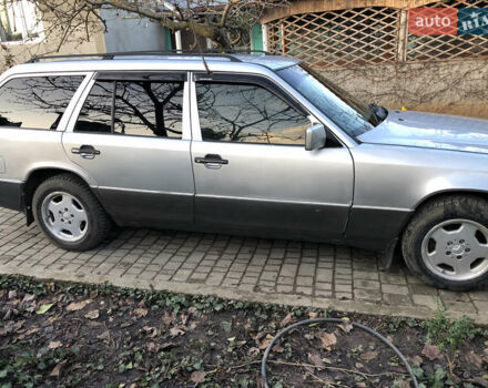 Мерседес Е-Класс, объемом двигателя 2.5 л и пробегом 344 тыс. км за 3150 $, фото 23 на Automoto.ua