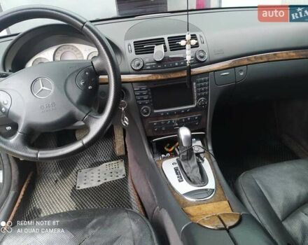 Мерседес Е-Класс, объемом двигателя 3.22 л и пробегом 325 тыс. км за 6800 $, фото 6 на Automoto.ua