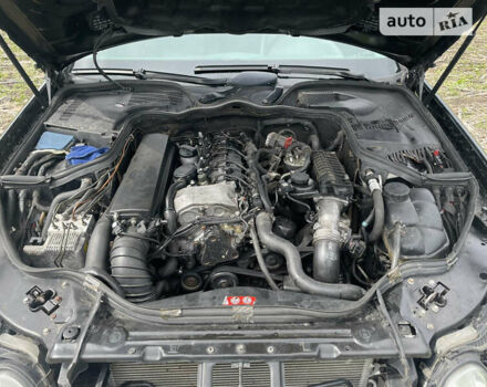 Мерседес Е-Класс, объемом двигателя 2.2 л и пробегом 350 тыс. км за 6000 $, фото 12 на Automoto.ua