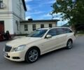 Мерседес Е-Класс, объемом двигателя 2.1 л и пробегом 207 тыс. км за 9500 $, фото 1 на Automoto.ua