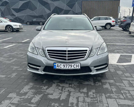 Мерседес Е-Класс, объемом двигателя 2.2 л и пробегом 348 тыс. км за 12799 $, фото 1 на Automoto.ua