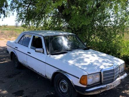 Мерседес Е-Клас 1977 у Славянске на Automoto.ua Мерседес Е-Клас, об'ємом двигуна 2 л та пробігом 400 тис. км за 900 $, фото 1 на Automoto.ua
