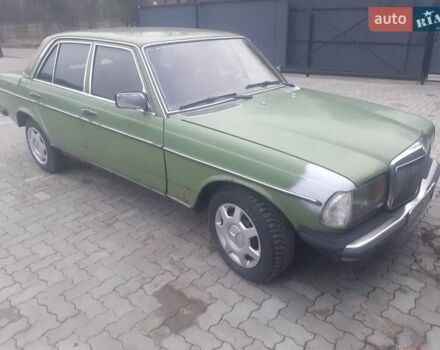 Мерседес Е-Класс, объемом двигателя 2.4 л и пробегом 300 тыс. км за 1500 $, фото 1 на Automoto.ua