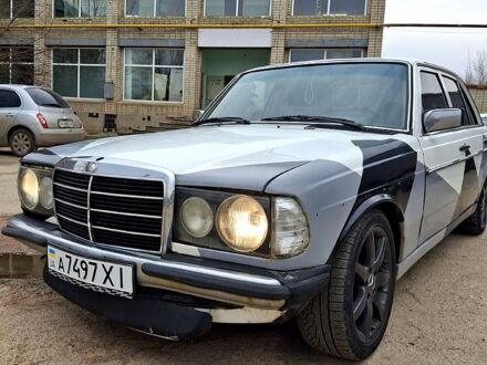Мерседес Е-Клас 1985 у Харкові на Automoto.ua Мерседес Е-Клас, об'ємом двигуна 20 л та пробігом 111 тис. км за 900 $, фото 1 на Automoto.ua