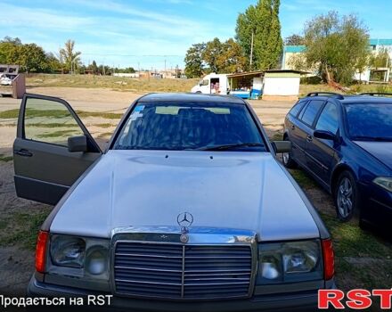 Мерседес Е-Класс, объемом двигателя 3 л и пробегом 307 тыс. км за 1800 $, фото 1 на Automoto.ua