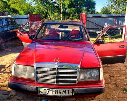 Мерседес Е-Клас, об'ємом двигуна 2 л та пробігом 0 тис. км за 1100 $, фото 1 на Automoto.ua