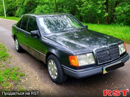 Мерседес Е-Клас 1987 у Києві на Automoto.ua Мерседес Е-Клас, об'ємом двигуна 2.3 л та пробігом 0 тис. км за 700 $, фото 1 на Automoto.ua