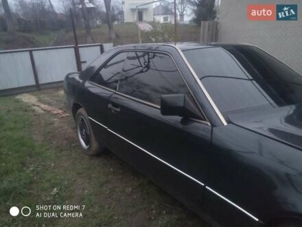 Мерседес Е-Клас 1990 у Мукачеве на Automoto.ua Мерседес Е-Клас, об'ємом двигуна 3 л та пробігом 275 тис. км за 2700 $, фото 1 на Automoto.ua