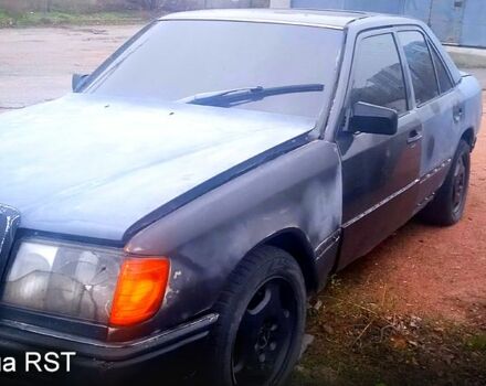 Мерседес Е-Класс, объемом двигателя 2 л и пробегом 0 тыс. км за 650 $, фото 1 на Automoto.ua