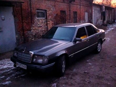 Мерседес Е-Клас 1990 у Харкові на Automoto.ua Мерседес Е-Клас, об'ємом двигуна 26 л та пробігом 320 тис. км за 1450 $, фото 1 на Automoto.ua