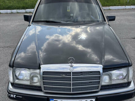 Мерседес Е-Класс, объемом двигателя 3 л и пробегом 284 тыс. км за 2950 $, фото 1 на Automoto.ua
