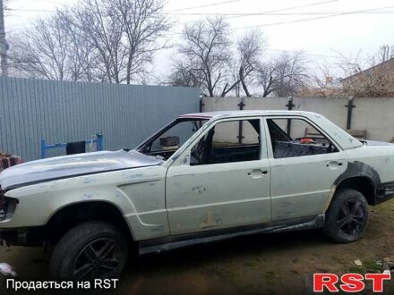 Мерседес Е-Клас 1992 у Одесі на Automoto.ua Мерседес Е-Клас, об'ємом двигуна 30 л та пробігом 200 тис. км за 2500 $, фото 1 на Automoto.ua