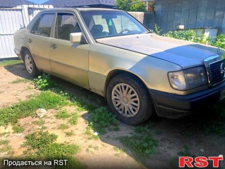 Мерседес Е-Клас 1992 у Калиновке на Automoto.ua Мерседес Е-Клас, об'ємом двигуна 2.3 л та пробігом 400 тис. км за 1250 $, фото 1 на Automoto.ua