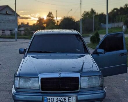 Мерседес Е-Класс, объемом двигателя 2.2 л и пробегом 110 тыс. км за 3500 $, фото 1 на Automoto.ua