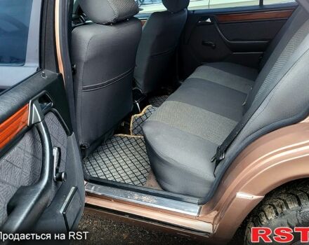 Мерседес Е-Класс, объемом двигателя 2.5 л и пробегом 350 тыс. км за 4999 $, фото 1 на Automoto.ua