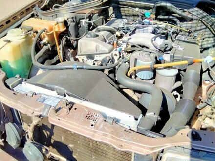 Мерседес Е-Класс, объемом двигателя 2 л и пробегом 330 тыс. км за 3000 $, фото 1 на Automoto.ua