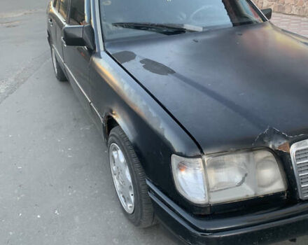 Мерседес Е-Клас, об'ємом двигуна 2.2 л та пробігом 388 тис. км за 1600 $, фото 1 на Automoto.ua