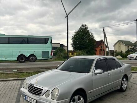 Мерседес Е-Класс 1996 в Ивано-Франковске на Automoto.ua Мерседес Е-Класс, объемом двигателя 2 л и пробегом 344 тыс. км за 2650 $, фото 1 на Automoto.ua