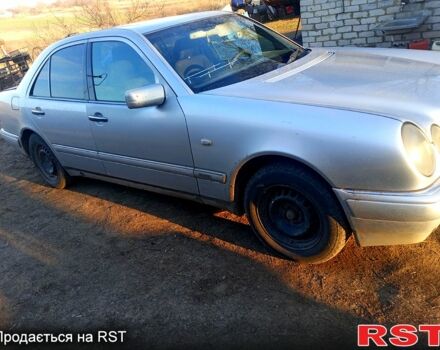 Мерседес Е-Класс, объемом двигателя 2.9 л и пробегом 520 тыс. км за 3100 $, фото 1 на Automoto.ua