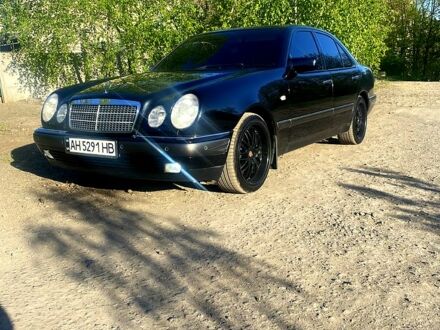 Мерседес Е-Класс 1998 в Донецке на Automoto.ua Мерседес Е-Класс, объемом двигателя 24 л и пробегом 130 тыс. км за 7200 $, фото 1 на Automoto.ua