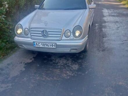 Мерседес Е-Класс, объемом двигателя 2.2 л и пробегом 418 тыс. км за 3600 $, фото 1 на Automoto.ua