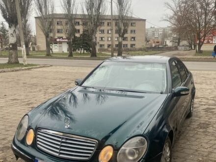 Мерседес Е-Класс, объемом двигателя 2.2 л и пробегом 321 тыс. км за 2450 $, фото 1 на Automoto.ua