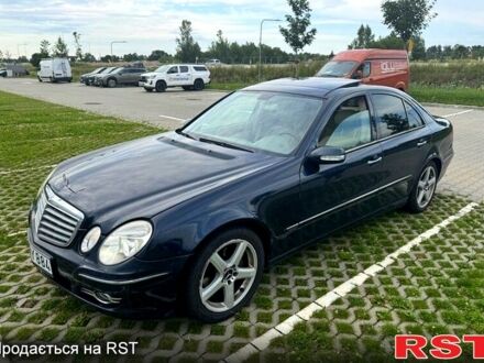 Мерседес Е-Класс, объемом двигателя 3.2 л и пробегом 430 тыс. км за 3900 $, фото 1 на Automoto.ua