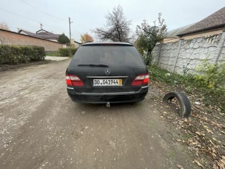 Мерседес Е-Класс, объемом двигателя 3.2 л и пробегом 305 тыс. км за 4200 $, фото 1 на Automoto.ua