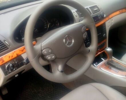 Мерседес Е-Класс, объемом двигателя 2.2 л и пробегом 0 тыс. км за 7000 $, фото 1 на Automoto.ua