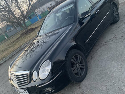 Мерседес Е-Класс 2007 в Умани на Automoto.ua Мерседес Е-Класс, объемом двигателя 1.8 л и пробегом 190 тыс. км за 8800 $, фото 1 на Automoto.ua