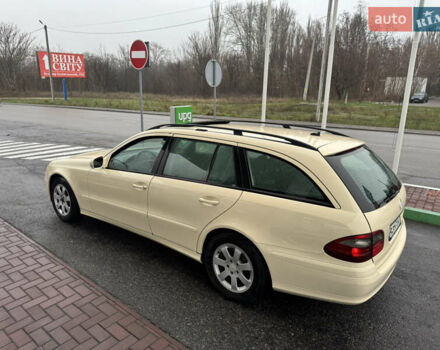 Мерседес Е-Класс, объемом двигателя 2.2 л и пробегом 265 тыс. км за 5500 $, фото 1 на Automoto.ua