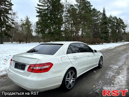 Мерседес Е-Клас 2010 у Белой Церкве на Automoto.ua Мерседес Е-Клас, об'ємом двигуна 22 л та пробігом 221 тис. км за 12500 $, фото 1 на Automoto.ua