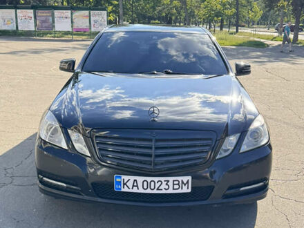 Мерседес Е-Класс 2011 в Киеве на Automoto.ua Мерседес Е-Класс, объемом двигателя 2 л и пробегом 365 тыс. км за 13800 $, фото 1 на Automoto.ua