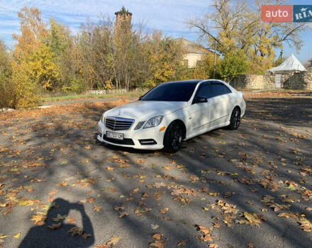 Мерседес Е-Класс, объемом двигателя 3.5 л и пробегом 270 тыс. км за 12900 $, фото 1 на Automoto.ua