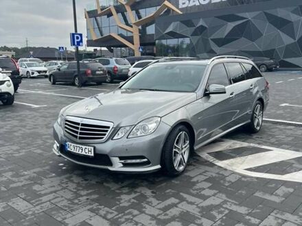 Мерседес Е-Класс 2011 в Луцке на Automoto.ua Мерседес Е-Класс, объемом двигателя 2.2 л и пробегом 346 тыс. км за 13799 $, фото 1 на Automoto.ua