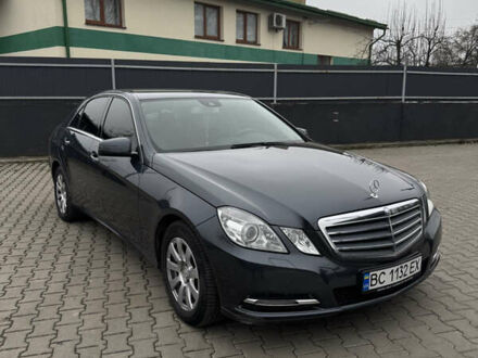 Мерседес Е-Класс, объемом двигателя 2.1 л и пробегом 134 тыс. км за 12800 $, фото 1 на Automoto.ua