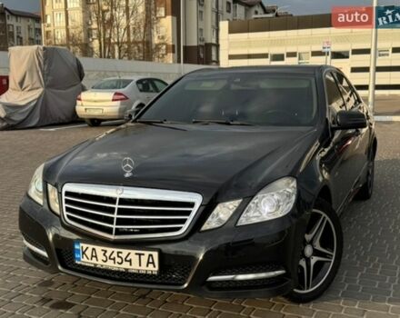 Мерседес Е-Класс, объемом двигателя 2.1 л и пробегом 253 тыс. км за 9300 $, фото 1 на Automoto.ua