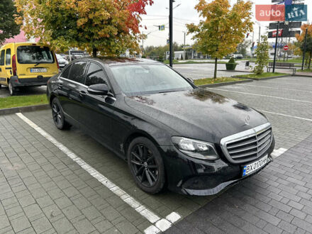 Мерседес Е-Класс 2017 в Хмельницком на Automoto.ua Мерседес Е-Класс, объемом двигателя 1.9 л и пробегом 353 тыс. км за 16500 $, фото 1 на Automoto.ua