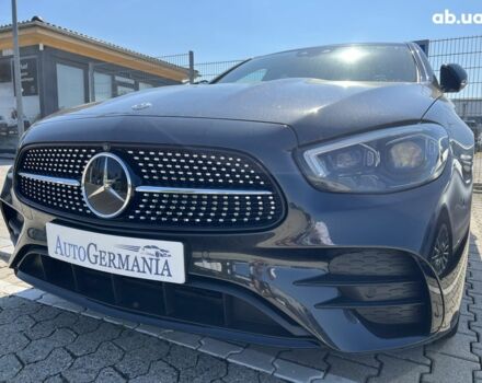 Мерседес Е-Клас, об'ємом двигуна 2 л та пробігом 30 тис. км за 62600 $, фото 1 на Automoto.ua