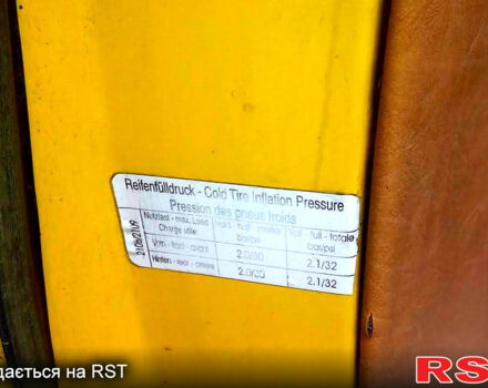 Жовтий Мерседес Е-Клас, об'ємом двигуна 2.4 л та пробігом 211 тис. км за 1400 $, фото 13 на Automoto.ua