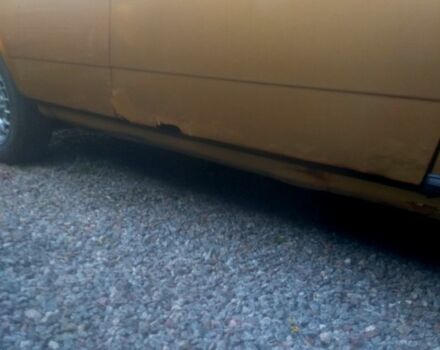 Жовтий Мерседес Е-Клас, об'ємом двигуна 2 л та пробігом 184 тис. км за 1700 $, фото 8 на Automoto.ua